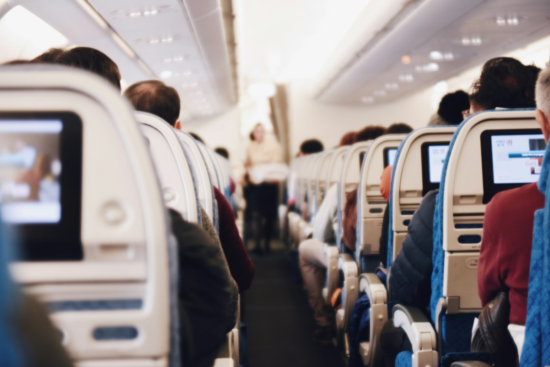 航空機のエコノミークラス座席イメージ
